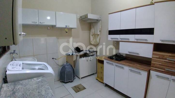 Casa à venda com 2 quartos, 70m² - Foto 17