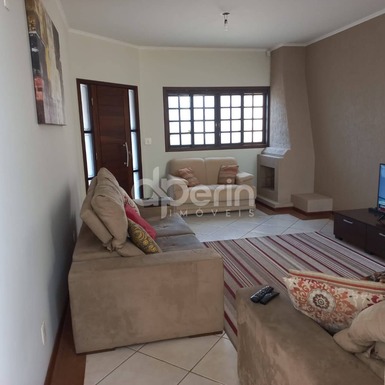 Casa à venda com 3 quartos, 185m² - Foto 2