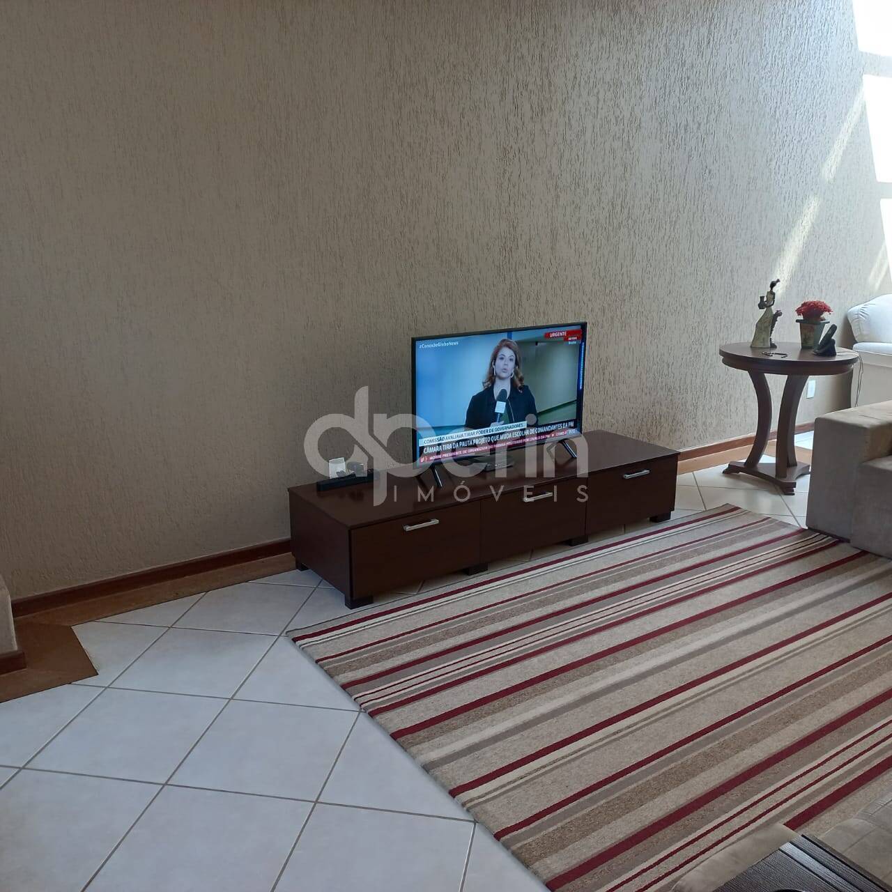 Casa à venda com 3 quartos, 185m² - Foto 3