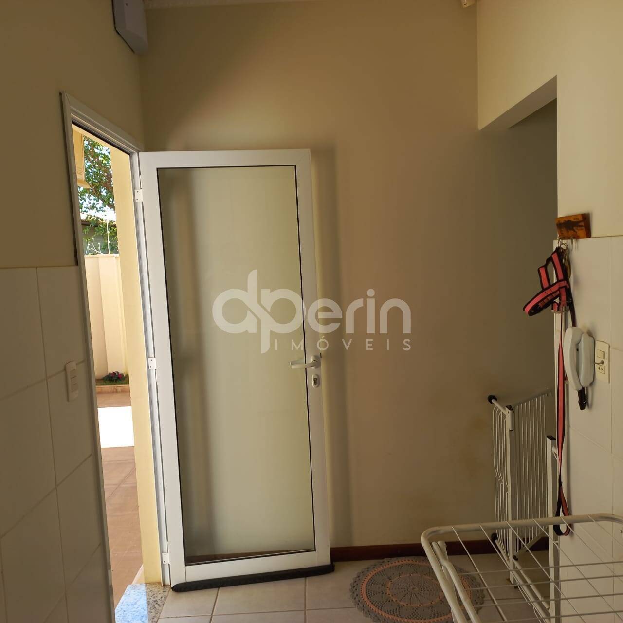 Casa à venda com 3 quartos, 185m² - Foto 11