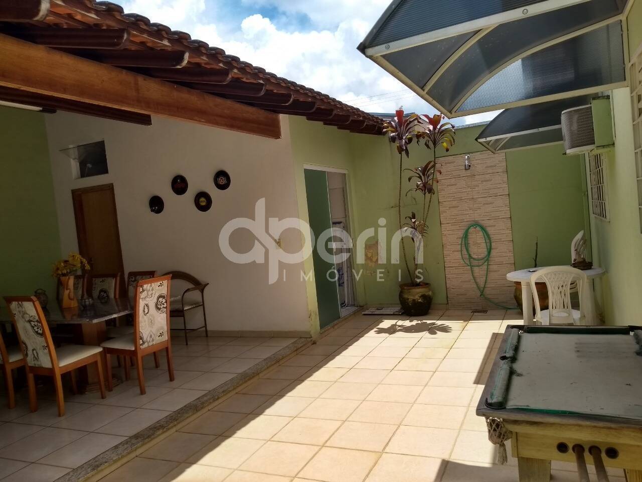 Casa à venda com 3 quartos, 160m² - Foto 4