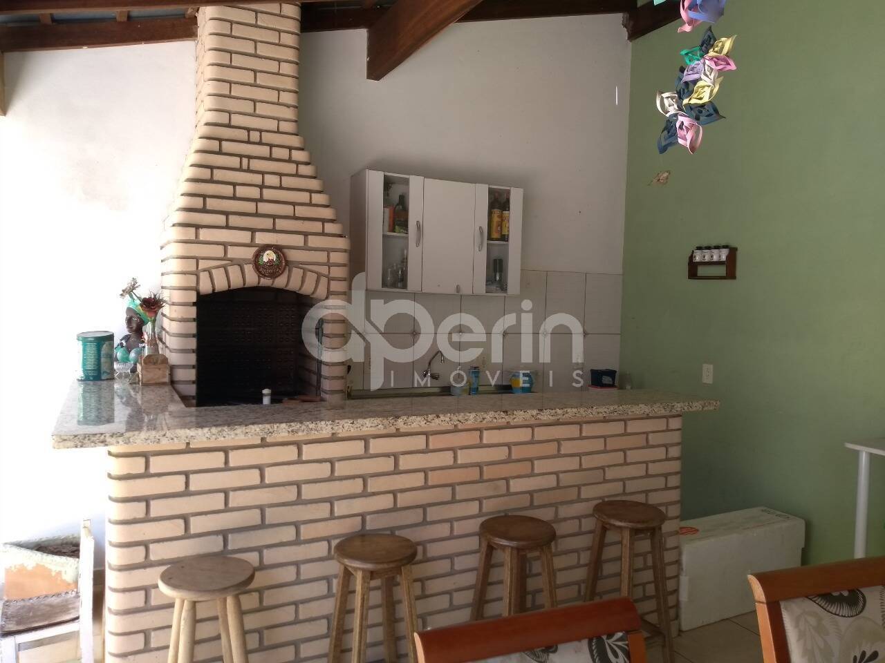 Casa à venda com 3 quartos, 160m² - Foto 2