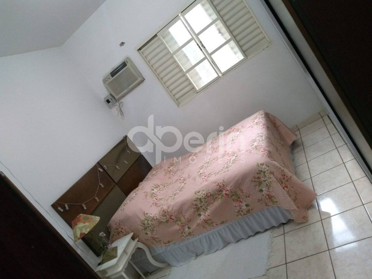 Casa à venda com 3 quartos, 160m² - Foto 14