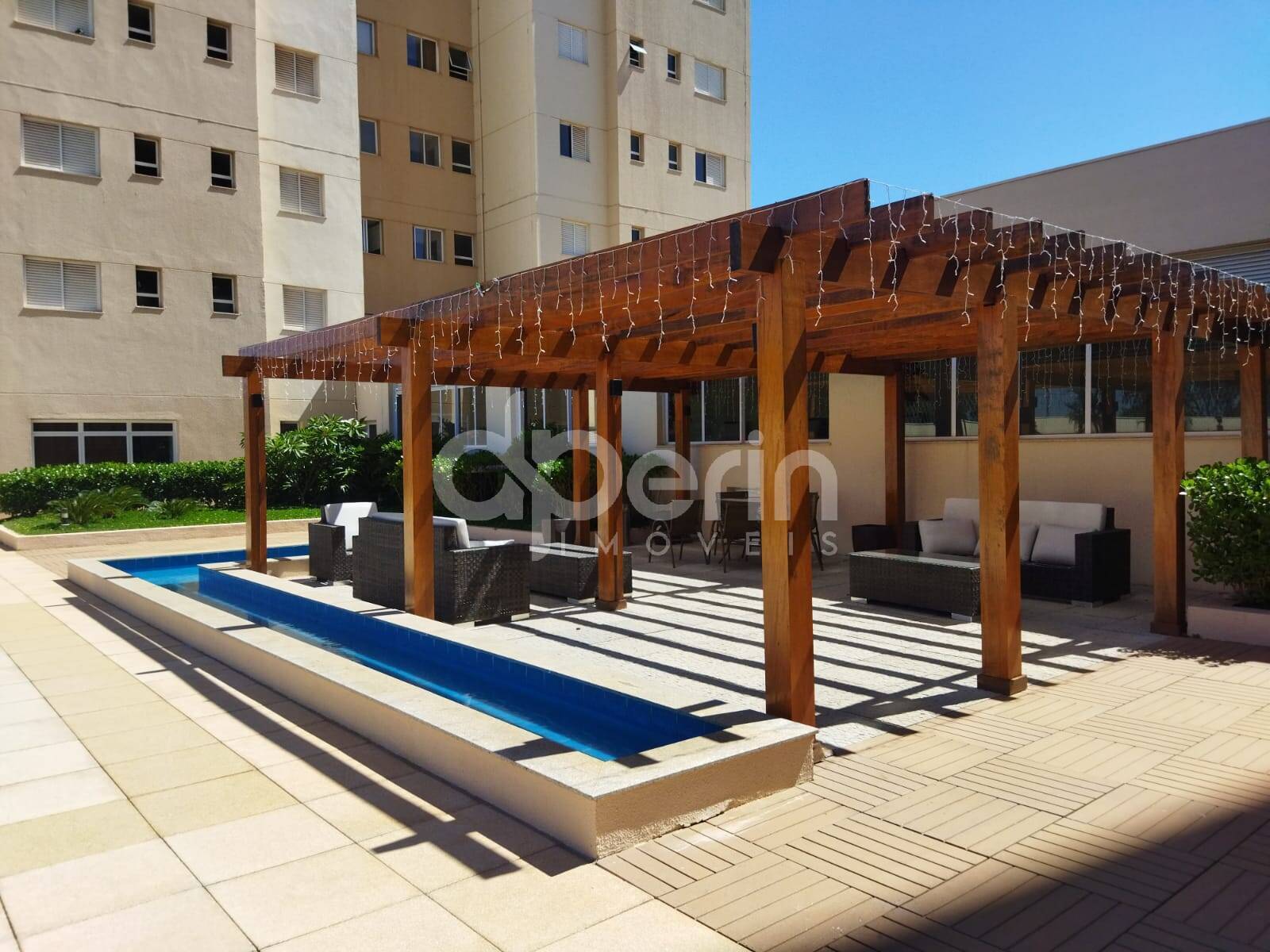 Apartamento à venda com 3 quartos, 109m² - Foto 1