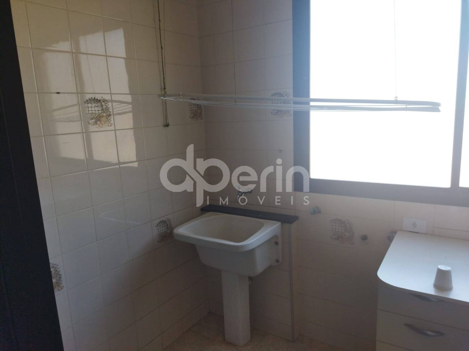 Apartamento à venda com 3 quartos, 147m² - Foto 5