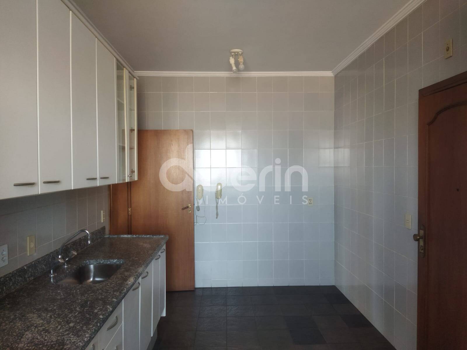 Apartamento à venda com 3 quartos, 147m² - Foto 4