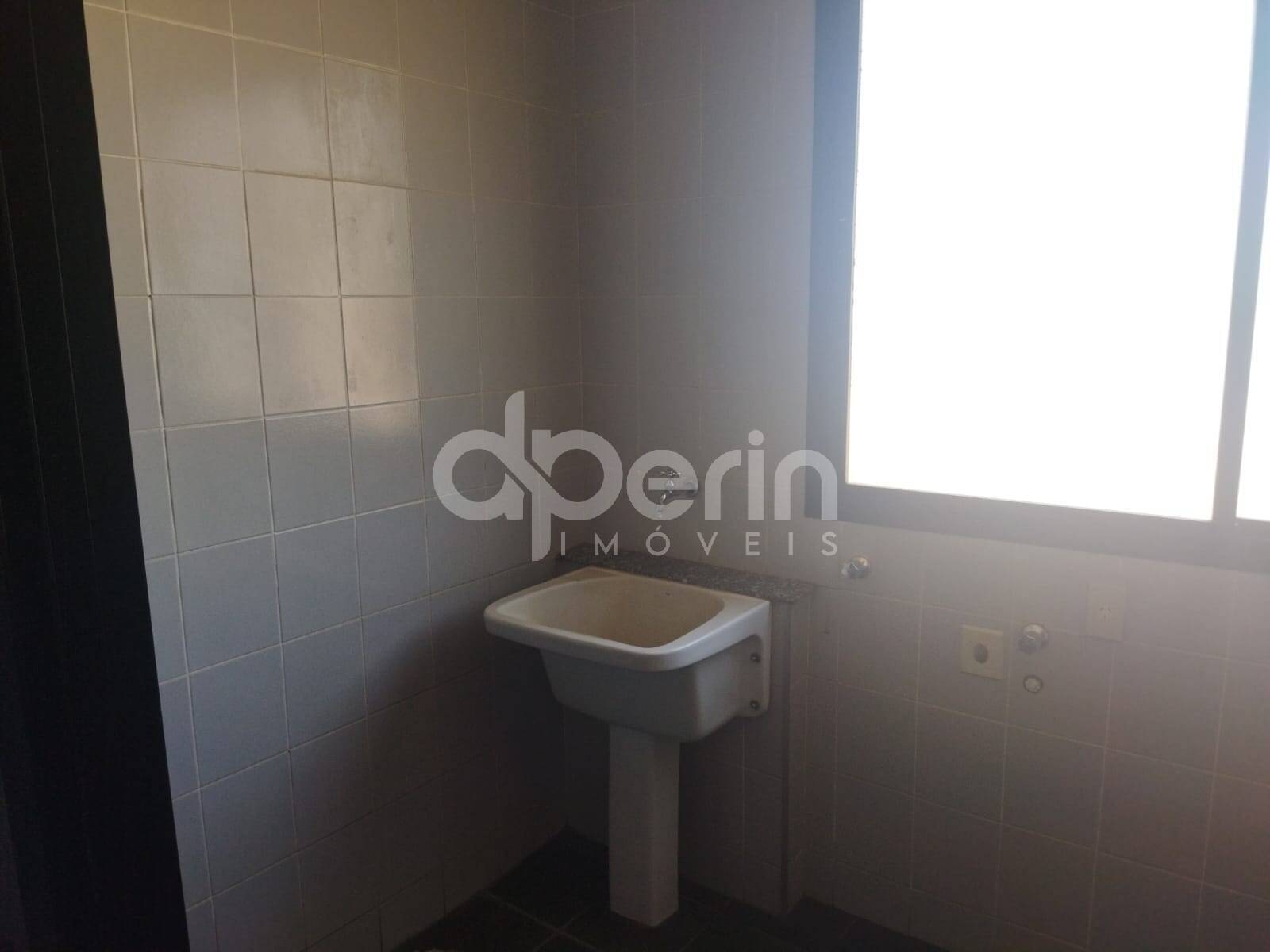 Apartamento à venda com 3 quartos, 147m² - Foto 8