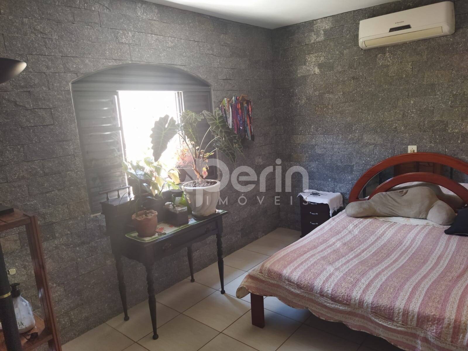 Casa à venda com 3 quartos, 254m² - Foto 17