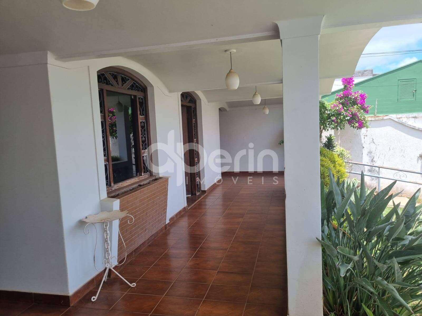 Casa à venda com 4 quartos, 272m² - Foto 10