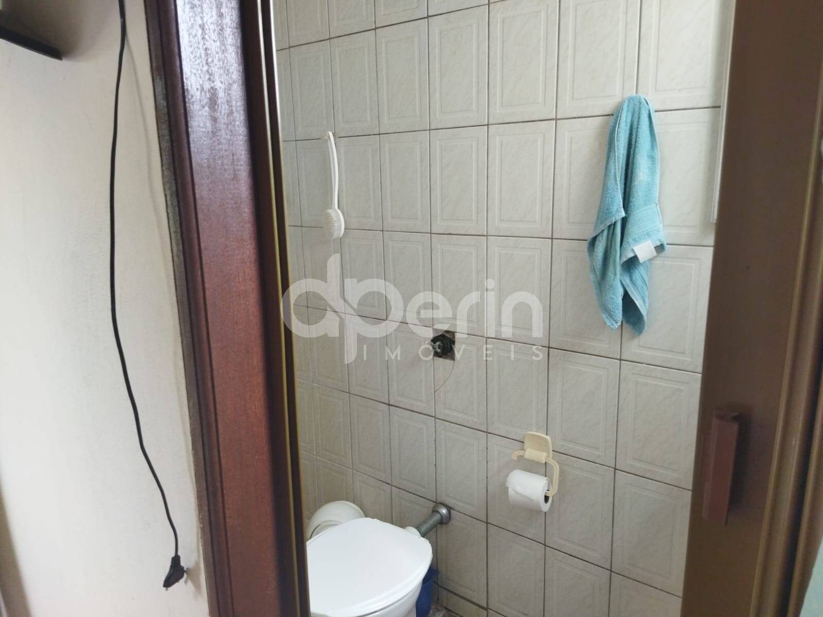 Casa à venda com 3 quartos, 120m² - Foto 4