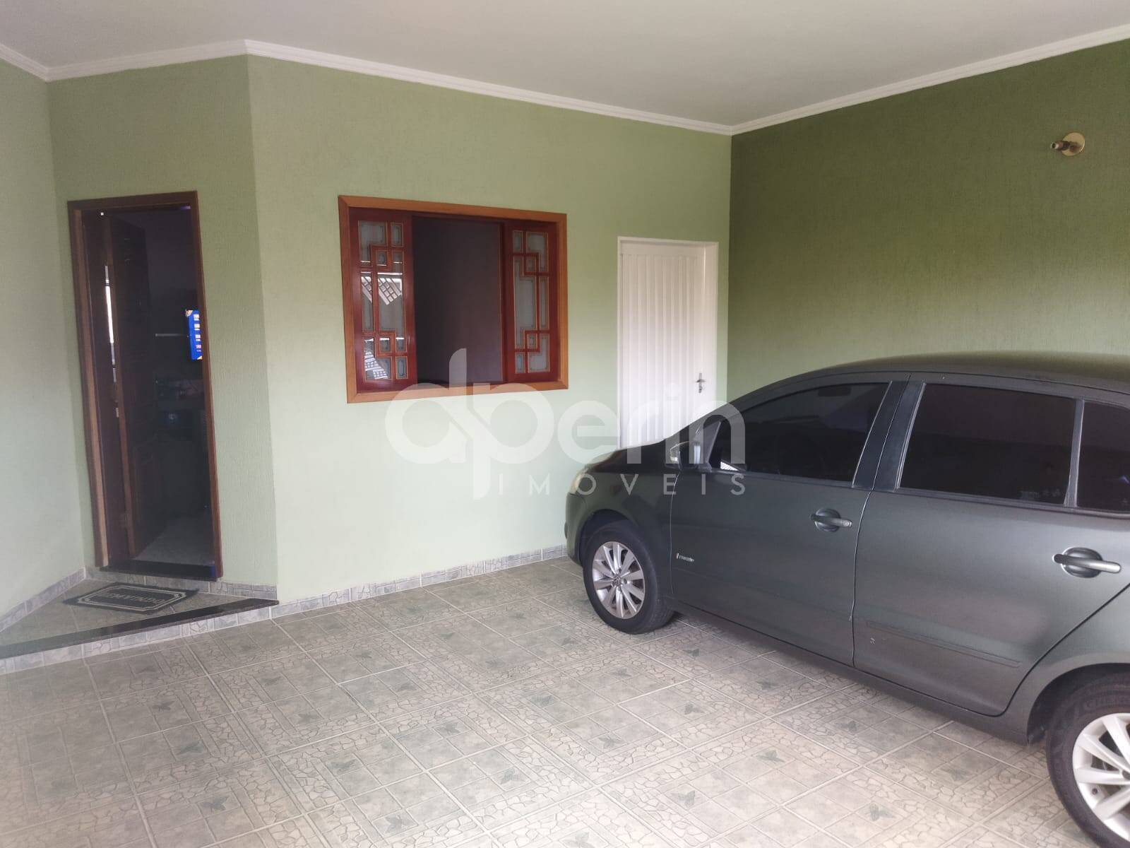 Casa à venda com 4 quartos, 169m² - Foto 2