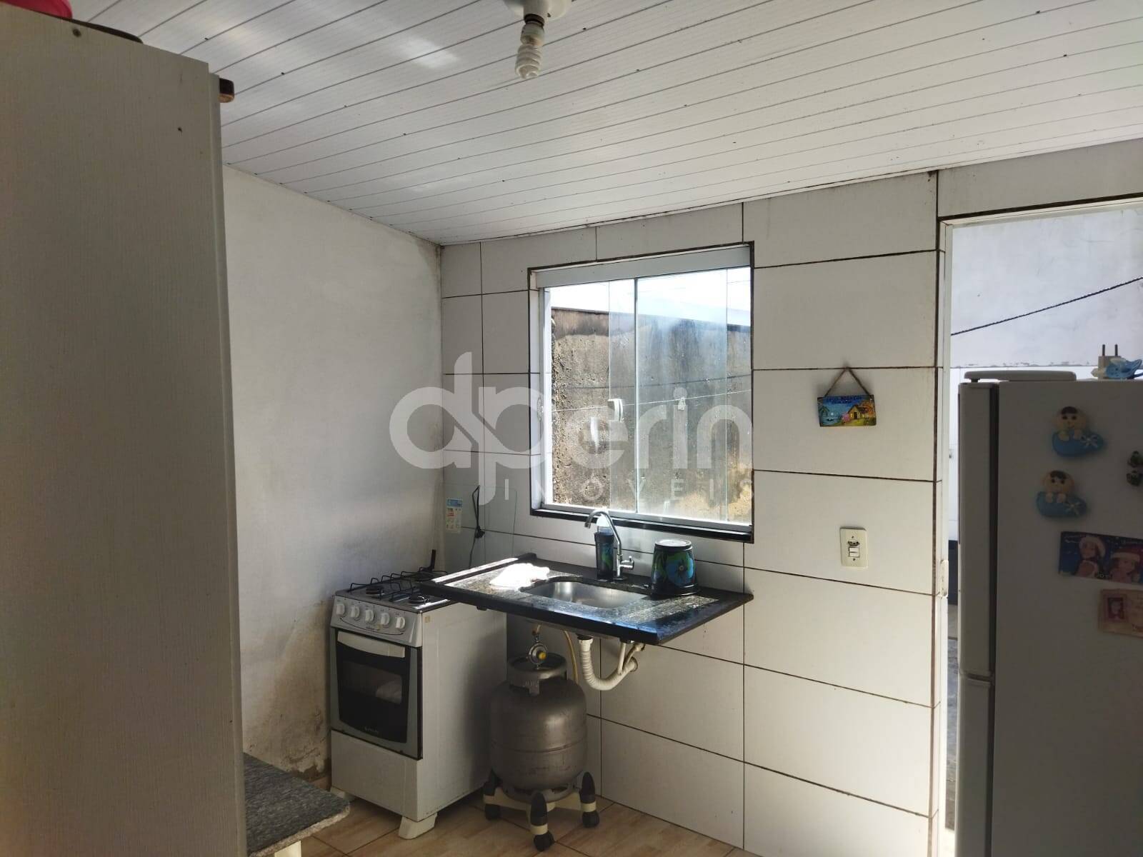 Casa à venda com 2 quartos, 100m² - Foto 7