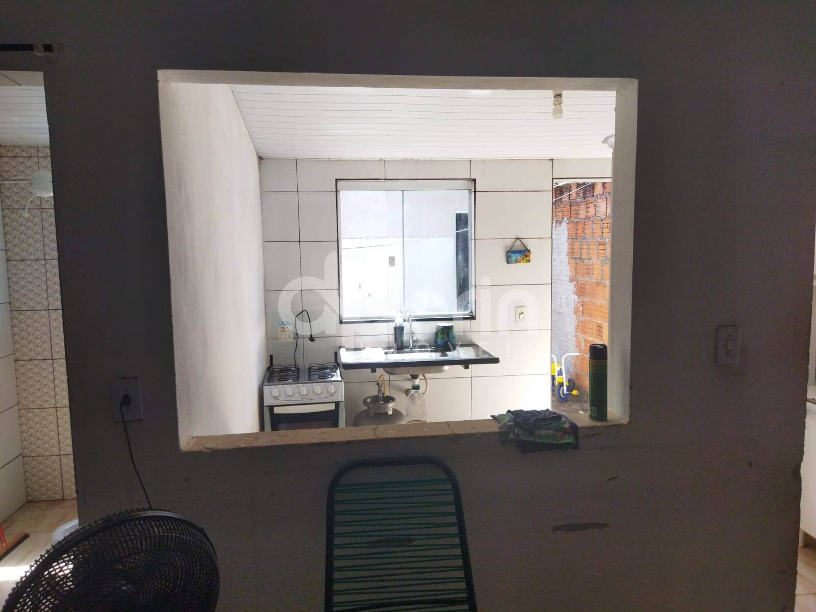 Casa à venda com 2 quartos, 100m² - Foto 5