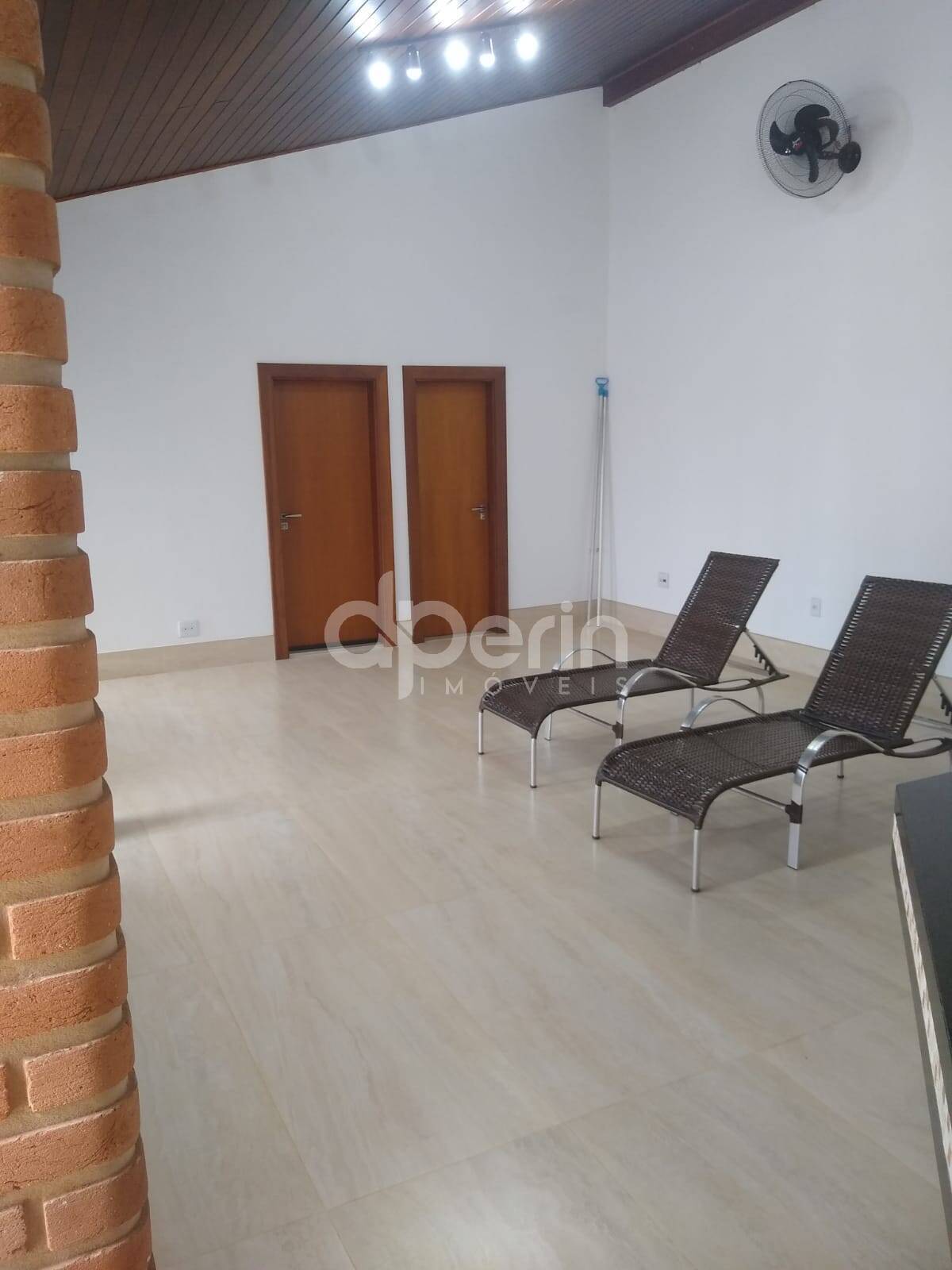 Casa à venda com 4 quartos, 900m² - Foto 4