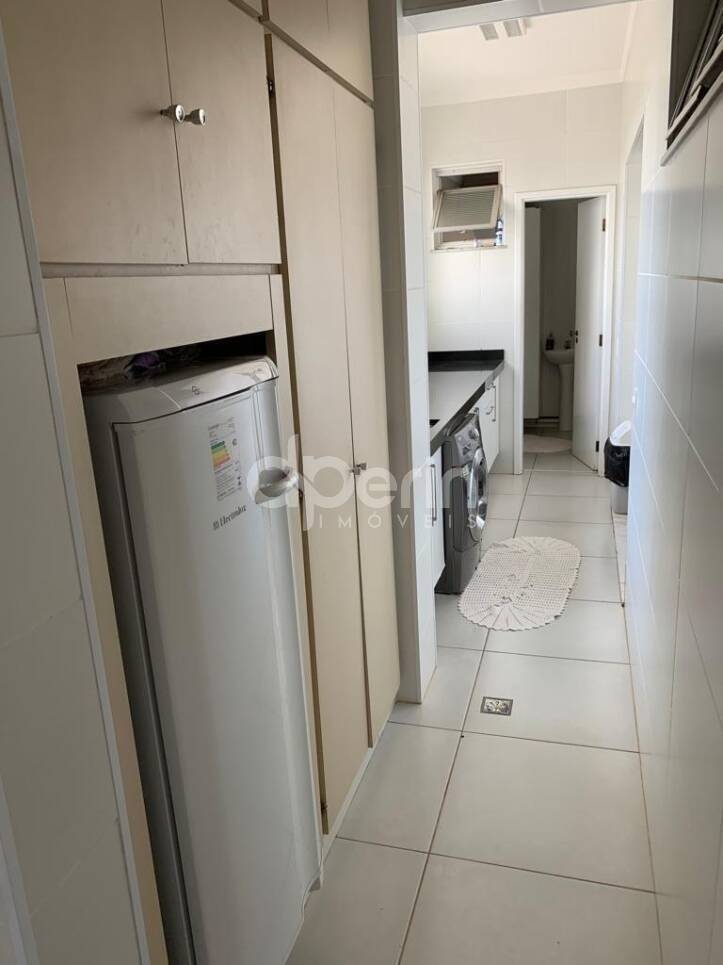 Apartamento à venda com 3 quartos, 170m² - Foto 5