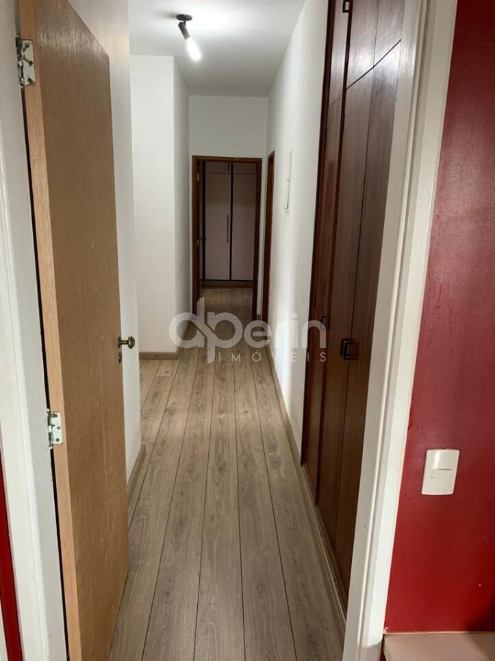 Apartamento à venda com 3 quartos, 170m² - Foto 8