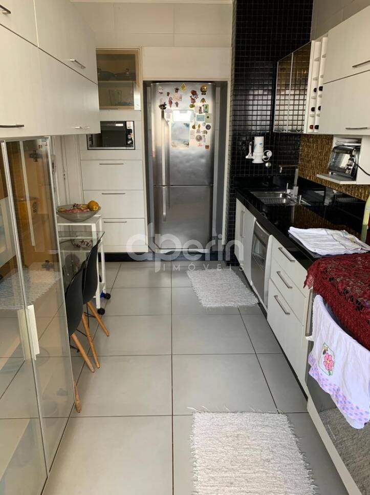 Apartamento à venda com 3 quartos, 170m² - Foto 14